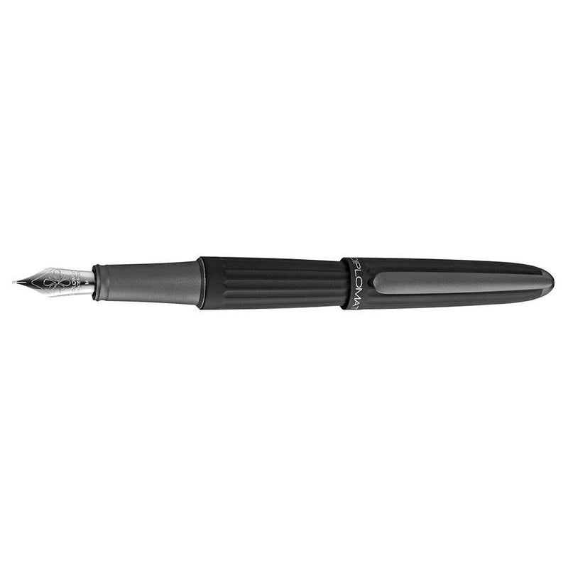 Diplomat Aero Fountain Pen- Diplomat - Colour Black - House of Fine Writing - Toronto, Canada